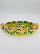 Load image into Gallery viewer, Platter with handles 6”
