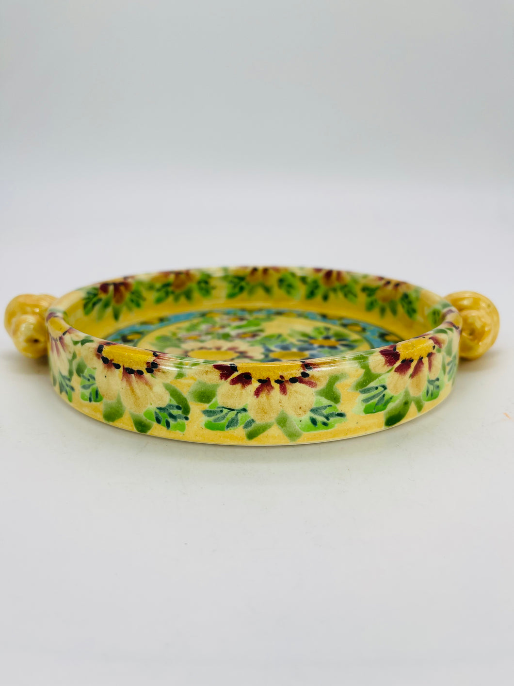 Platter with handles 6”